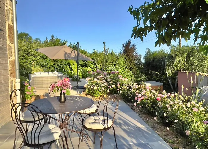 Gite De Charme 5 Etoiles Pour Couple Avec Sauna Et Jacuzzi Exterieurs Privatifs