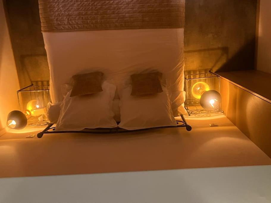 De Charme 5 Etoiles Pour Couple Avec Sauna Et Jacuzzi Exterieurs Privatifs * Peaugres