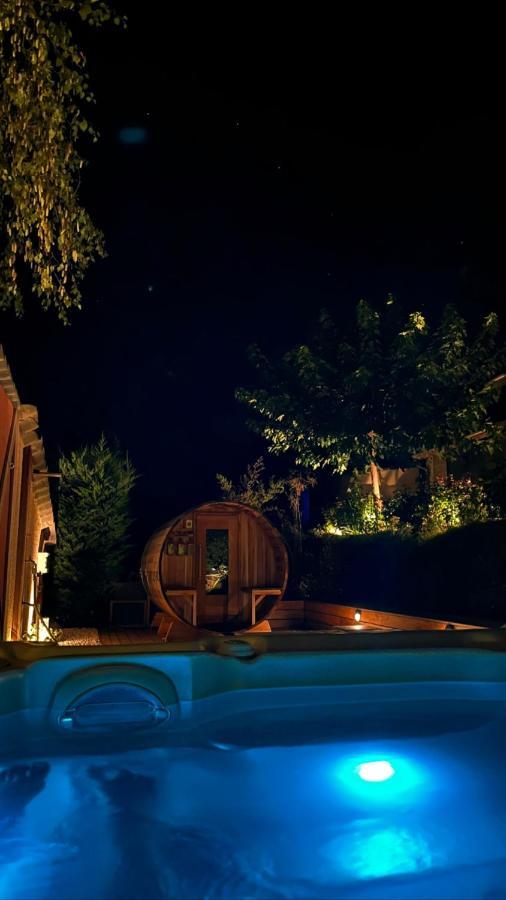 Villa De Charme 5 Etoiles Pour Couple Avec Sauna Et Jacuzzi Exterieurs Privatifs *